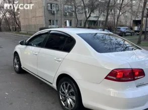 фото Volkswagen Passat 2013 года с пробегом за 5500000 тенге в undefined - фото 2