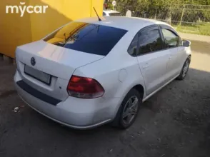 фото Volkswagen Polo 2013 года с пробегом за 4500000 тенге в undefined - фото 2