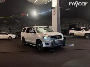 фото Toyota Sequoia 2008 года с пробегом за 13200000 тенге в undefined - фото 4