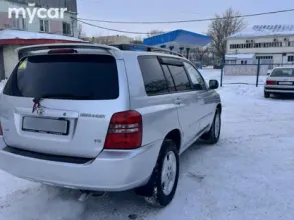фото Toyota Highlander 2002 года с пробегом за 7000000 тенге в undefined - фото 2