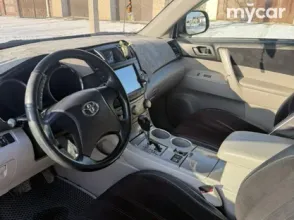 фото Toyota Highlander 2008 года с пробегом за 10000000 тенге в undefined - фото 3