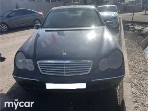 фото Mercedes-Benz C-Класс 2002 года с пробегом за 2600000 тенге в undefined - фото 1