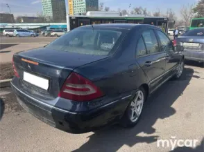фото Mercedes-Benz C-Класс 2002 года с пробегом за 2600000 тенге в undefined - фото 3