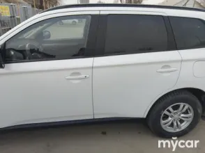 фото Mitsubishi Outlander 2013 года с пробегом за 7300000 тенге в undefined - фото 4