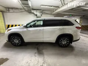 фото Toyota Highlander 2019 года с пробегом за 22599999 тенге в undefined - фото 4