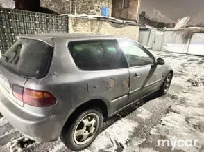фото Honda Civic 1993 года с пробегом за 1600000 тенге в undefined - фото 4