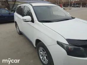 фото Mitsubishi Outlander 2013 года с пробегом за 7300000 тенге в undefined - фото 4