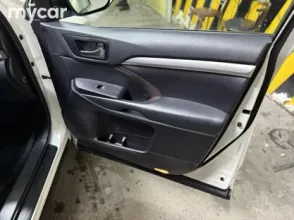 фото Toyota Highlander 2019 года с пробегом за 22599999 тенге в undefined - фото 3