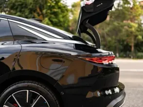 фото BYD Han 2025 года с пробегом за 20000000 тенге в undefined - фото 2