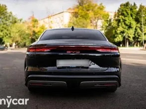 фото BYD Han 2025 года с пробегом за 20000000 тенге в undefined - фото 3