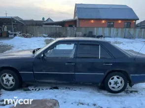 фото Mercedes-Benz E-Класс 1994 года с пробегом за 500000 тенге в undefined - фото 3