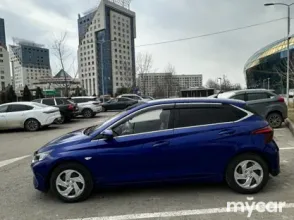 фото Hyundai i20 2023 года с пробегом за 7000000 тенге в undefined - фото 2
