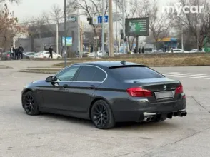 фото BMW 5 серия 2014 года с пробегом за 11000000 тенге в undefined - фото 2