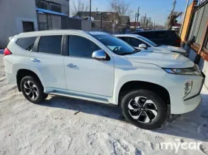 фото Mitsubishi Montero Sport 2025 года с пробегом за 24500000 тенге в undefined - фото 3