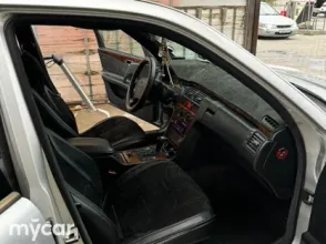 фото Mercedes-Benz E-Класс 1998 года с пробегом за 2800000 тенге в undefined - фото 4