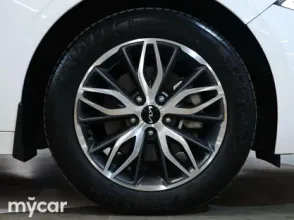 фото Kia K5 2023 года с пробегом за 11800000 тенге в undefined - фото 2