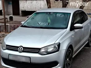 фото Volkswagen Polo 2014 года с пробегом за 4500000 тенге в undefined - фото 2