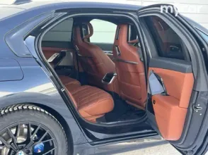 фото BMW 7 серия 2024 года с пробегом за 83100000 тенге в undefined - фото 3