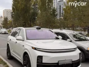 фото LiXiang L7 2025 года с пробегом за 31200000 тенге в undefined - фото 1