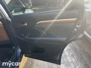 фото Toyota Highlander 2019 года с пробегом за 18000000 тенге в undefined - фото 4