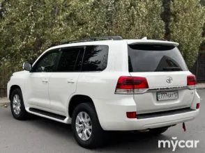фото Toyota Land Cruiser 2018 года с пробегом за 35000000 тенге в undefined - фото 4