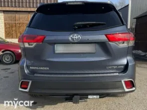 фото Toyota Highlander 2019 года с пробегом за 18000000 тенге в undefined - фото 1