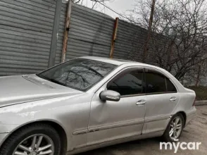 фото Mercedes-Benz C-Класс 2001 года с пробегом за 2000000 тенге в undefined - фото 2