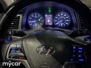 фото Hyundai Elantra 2018 года с пробегом за 7300000 тенге в undefined - фото 3