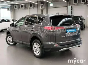 фото Toyota RAV4 2016 года с пробегом за 10000000 тенге в undefined - фото 3