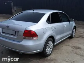 фото Volkswagen Polo 2013 года с пробегом за 3600000 тенге в undefined - фото 2