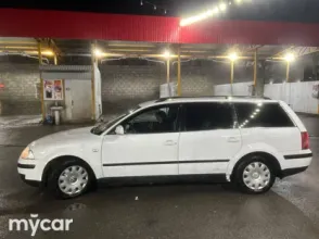 фото Volkswagen Passat 2002 года с пробегом за 3500000 тенге в undefined - фото 1