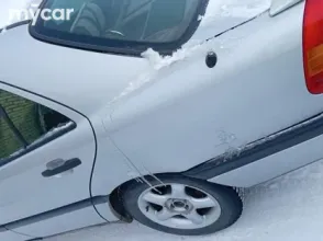 фото Mercedes-Benz C-Класс 1995 года с пробегом за 2000000 тенге в undefined - фото 4