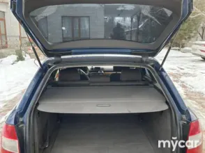 фото Audi A4 2004 года с пробегом за 3500000 тенге в undefined - фото 3