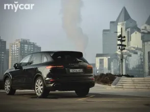 фото Porsche Cayenne 2015 года с пробегом за 20000000 тенге в undefined - фото 4