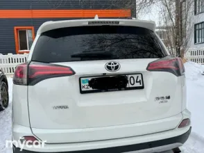 фото Toyota RAV4 2016 года с пробегом за 11700000 тенге в undefined - фото 2
