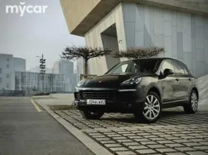 фото Porsche Cayenne 2015 года с пробегом за 20000000 тенге в undefined - фото 2