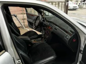 фото Mercedes-Benz E-Класс 1998 года с пробегом за 2700000 тенге в undefined - фото 4
