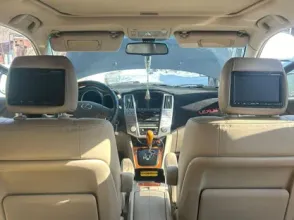 фото Lexus RX 2007 года с пробегом за 7800000 тенге в undefined - фото 4