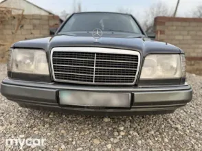 фото Mercedes-Benz E-Класс 1994 года с пробегом за 3150000 тенге в undefined - фото 1