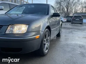 фото Volkswagen Jetta 2004 года с пробегом за 2500000 тенге в undefined - фото 2