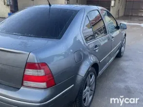 фото Volkswagen Jetta 2004 года с пробегом за 2500000 тенге в undefined - фото 2