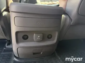 фото Hyundai Staria 2023 года с пробегом за 23000000 тенге в undefined - фото 2