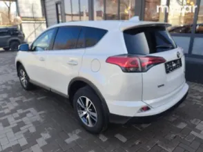 фото Toyota RAV4 2018 года с пробегом за 10900000 тенге в undefined - фото 3