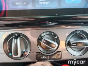 фото Volkswagen Polo 2020 года с пробегом за 6100000 тенге в undefined - фото 2