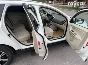 фото Volvo XC60 2010 года с пробегом за 9000000 тенге в undefined - фото 4