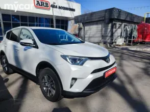 фото Toyota RAV4 2018 года с пробегом за 10900000 тенге в undefined - фото 2