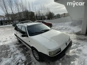 фото Volkswagen Passat 1989 года с пробегом за 1500000 тенге в undefined - фото 4