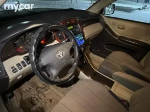 фото Toyota Highlander 2003 года с пробегом за 6000000 тенге в undefined - фото 2