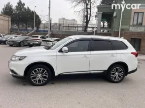 фото Mitsubishi Outlander 2015 года с пробегом за 9500000 тенге в undefined - фото 2