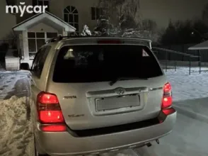 фото Toyota Highlander 2003 года с пробегом за 6000000 тенге в undefined - фото 2